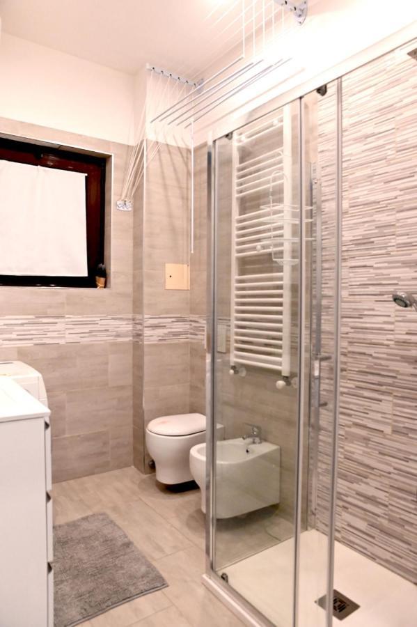 Lucca 22 Hotel Milaan Buitenkant foto